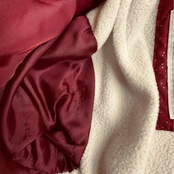 π3/$20π Carter's Red Puffer Jacket with Faux Fur Hood - Picture 7 of 10